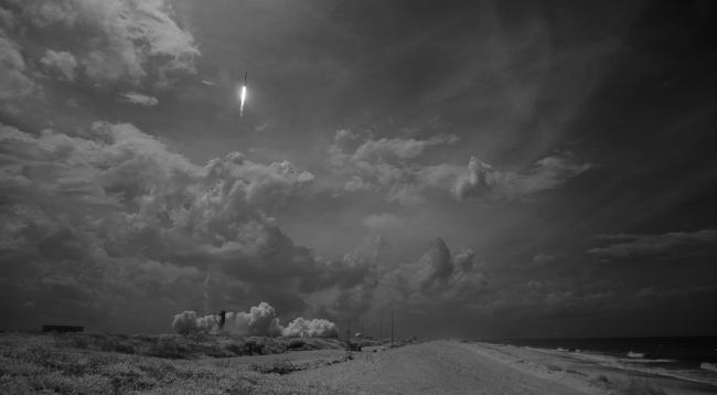 Start SpaceX Demo-2 - bližší popis hned za touto fotografií