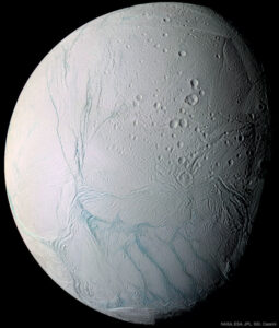 Čerstvé tygří pruhy na Saturnovu Enceladu